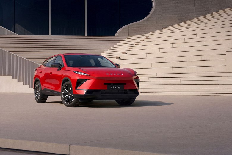 Обновленный Omoda C5 выйдет в России в 2026 году