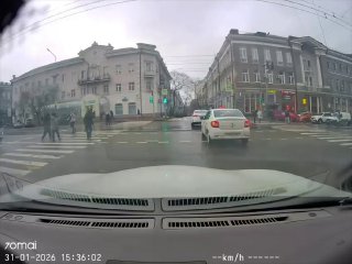 ДТП в Ростове: девушка попала в аварию