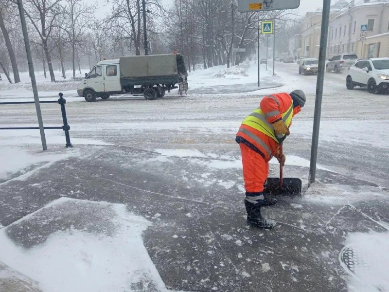 В Петербурге убрали 14 тысяч кубометров снега за сутки