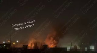 Атака беспилотников в Одессе вызвала пожар