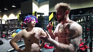 Блогер Иван Золо высказался о небритых подмышках