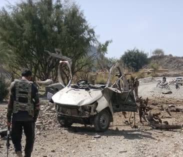 7 полицейских погибли при подрыве конвоя в Пакистане