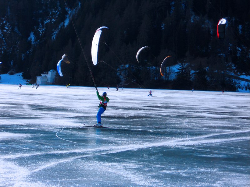 Завершаются зимние парусные гонки «Владыка ветра»