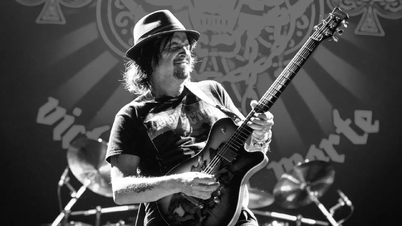 Умер гитарист группы Motörhead Филип Кэмпбелл