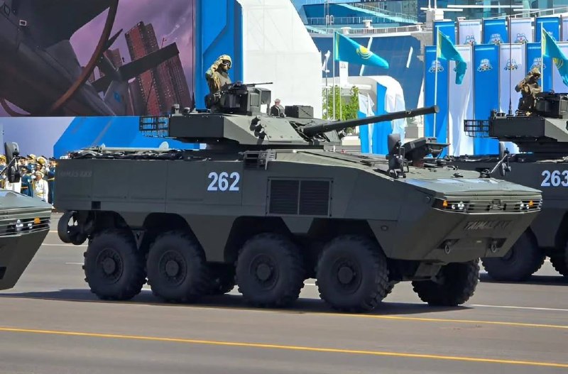 Турецкие бронемашины направляются в Пакистан