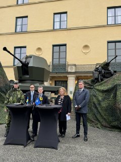 Швеция закупает зенитную артиллерию и передаст часть систем Украине