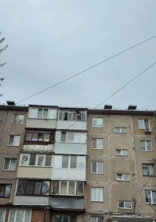 Россиянка скосплеила Человека-паука, чтобы помыть окна на пятом этаже