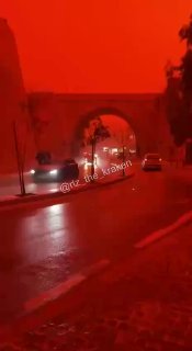 Кровавое небо на Крите и десант США на Кипре: фейки и призыв подписаться