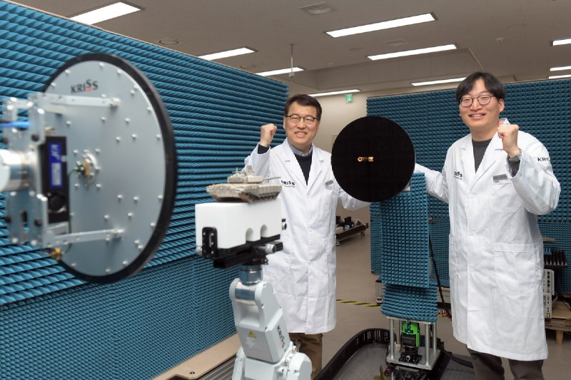 Корейские ученые создали робота для сверхточного измерения электромагнитных волн