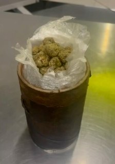 В Шереметьево у гражданки Китая нашли спрятанную марихуану