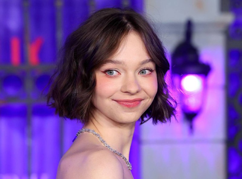 Эмма Майерс празднует 24-й день рождения