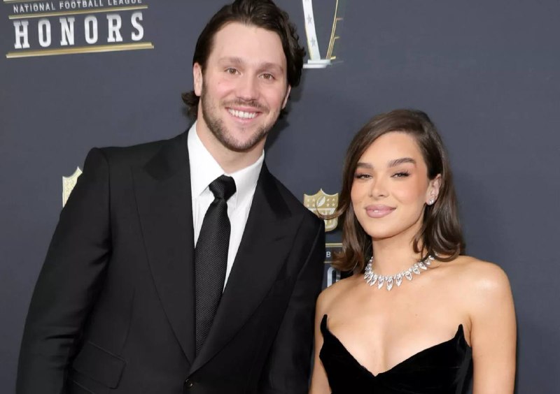 Звезда фильма «Грешники», Хейли Стейнфилд, родила первого ребенка от мужа Джоша Аллена.💗

@yourceleb