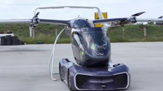 Chery презентовала летающий автомобиль без руля