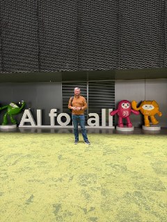 Опыт AI-экспедиции в Китай: агенты в кофе-автоматах и гонка с США