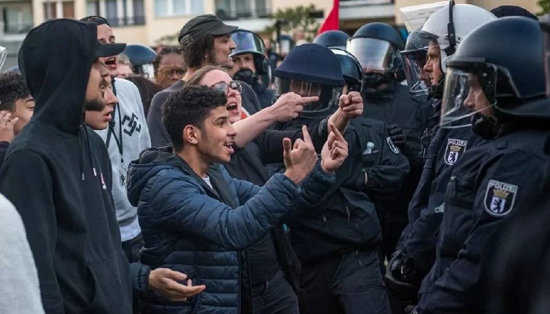 Убийство полицейского в Германии: мигрант признан невменяемым, автор критикует суд