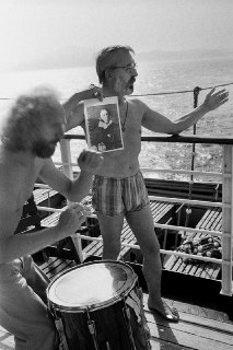 Андрей Битов и Владимир Тарасов в образе Пушкина на фото Юрия Роста