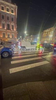 На перекрестке Невского и Литейного проспектов выключились светофоры