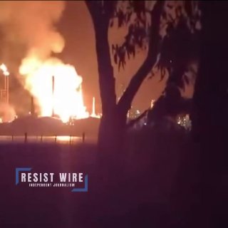 Пожар на крупном НПЗ в Австралии грозит дефицитом топлива