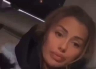 Ироничный комментарий о политических связях и высказываниях Бони