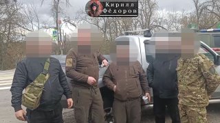 Мотострелки ВКС России получили автомобиль для эвакуации раненых