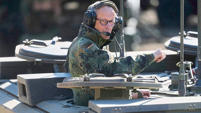 Мерц: Германия должна быть готова "воевать уже сегодня вечером"