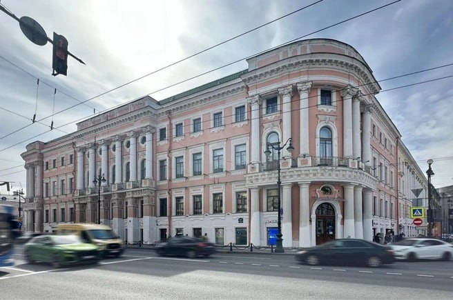 КГИОП намерен запретить несогласованную окраску фасада особняка Елисеевых