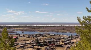 Взрывные работы в Якутии запустили мощный ледоход