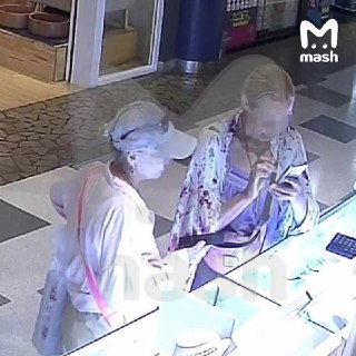 Россиянок в Таиланде обвинили в краже после оплаты покупок через QR-код