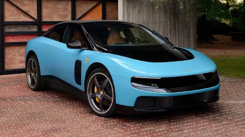 Ferrari представила свой первый электрокар Luce