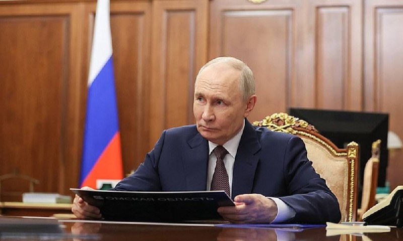 Владимир Путин заявил об осложнении мировой ситуации и появлении новых очагов нестабильности вблизи границ стран СНГ