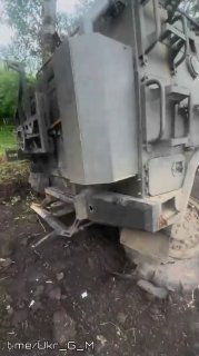 Российские FPV-дроны уничтожили украинский бронеавтомобиль «Козак-2М1» на Запорожском направлении