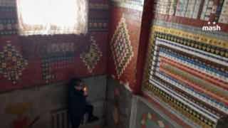 В Барнауле стал вирусным арт-объект из 5000 раритетных пачек сигарет