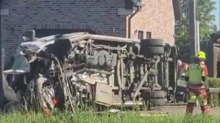 В Бельгии поезд врезался в школьный автобус. Есть погибшие