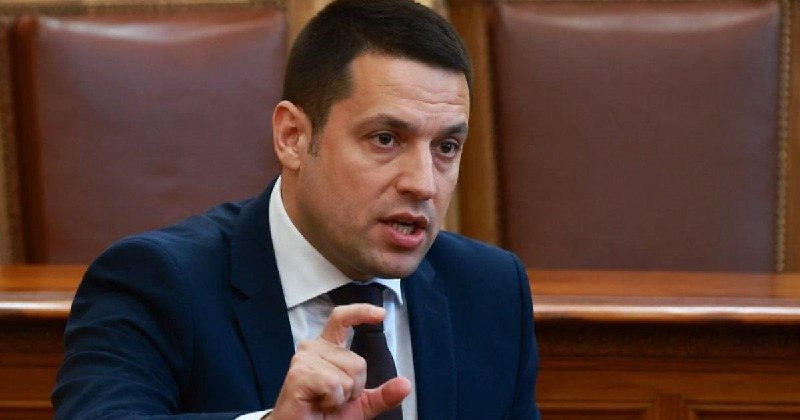 Депутат Болгарии выразил сожаление о поставках оружия Украине и сообщил о дискуссиях по снятию антироссийских санкций