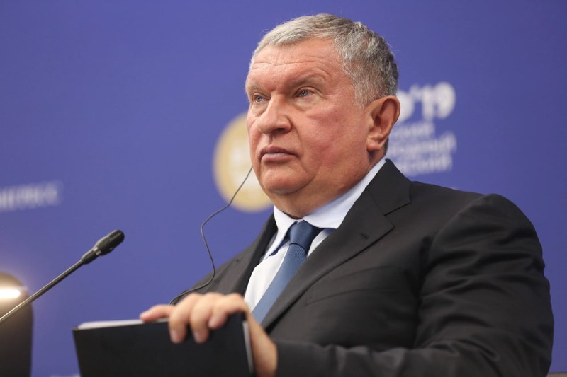 Сечин предложил меры по борьбе с топливным кризисом