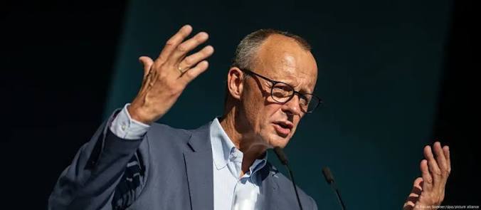 Канцлер ФРГ Мерц призвал к прекращению боевых действий на Украине и началу переговоров с РФ