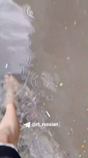 В Новосибирске сильный ливень вызвал затопление вокзала и жилых домов