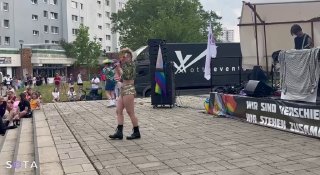 Русскоязычный «Марцан-прайд» в Берлине извинился за выступление «квира за Палестину»