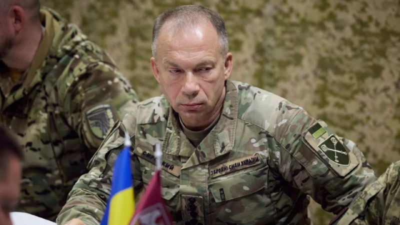 Зеленский жертвует Сырским ради политической стабильности, что может ослабить контроль над армией