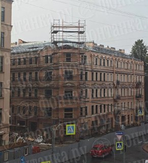 С крыши дома на Большой Зелениной пропала башенка