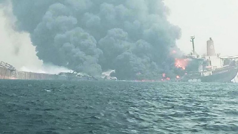 Подрыв танкера в Ормузском проливе и риски страхования грузов Саудовской Аравии в Красном море