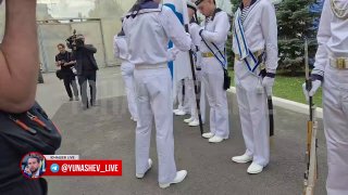 Загадка от Юнашева о предназначении нитки для выравнивания строя