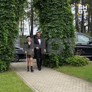 Алла Пугачёва восстанавливается после операции на ноге и тазобедренном суставе