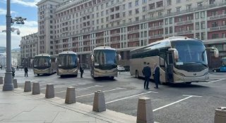 Депутаты Госдумы VIII созыва направляются на встречу с Путиным в Кремль