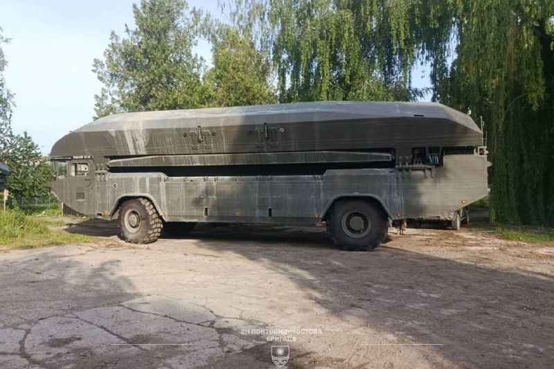 Нидерланды поставили ВСУ 6 немецких машин-амфибий M3 Amphibious Rig