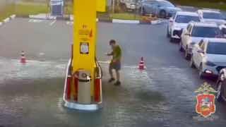 В Подмосковье возбуждено уголовное дело после попытки подростка поджечь АЗС