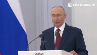 Путин рассказал о словах лауреата на церемонии награждения о необходимости действовать смелее