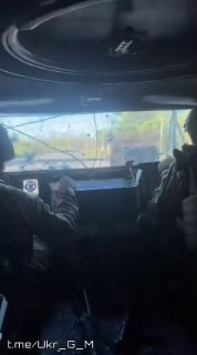 Попадание российского FPV-дрона в бронеавтомобиль ВСУ в Донбассе