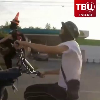 Хабаровские подростки лихачили на мопедах без экипировки