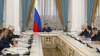В СБ РФ обсудили вопросы комплектования армии контрактниками